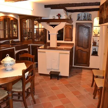 Cuor Di Borgo Apartment *